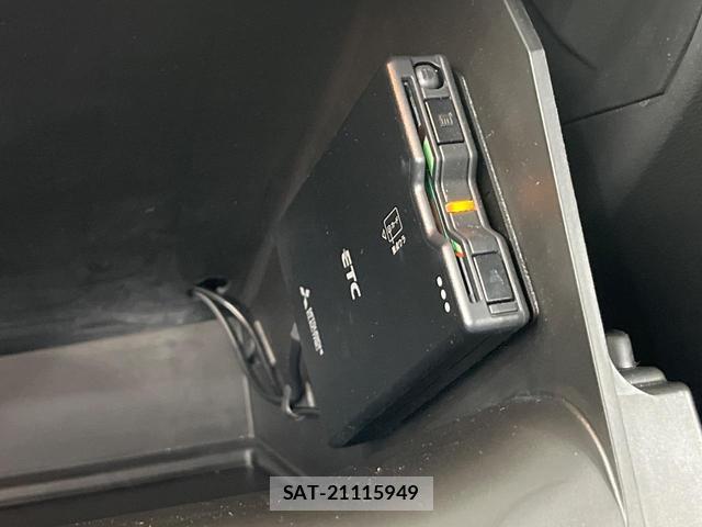 Suzuki ESCUDO 2022-08 8284939-6
