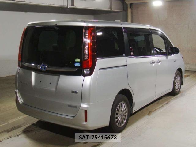 Toyota ESQUIRE 2016-02 8277020-1