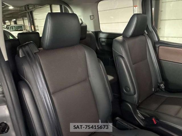 Toyota ESQUIRE 2016-02 8277020-3