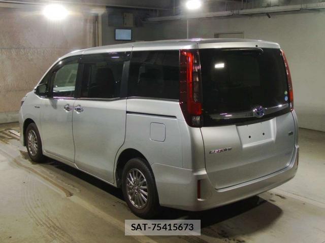Toyota ESQUIRE 2016-02 8277020-7