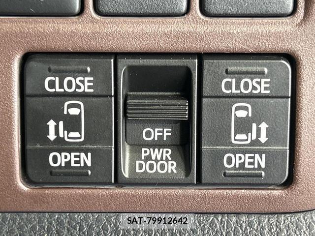 Toyota ESQUIRE 2016-11 8278169-6