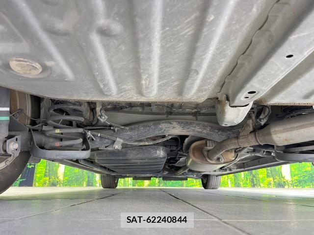 Toyota ESQUIRE 2016-12 8279470-19