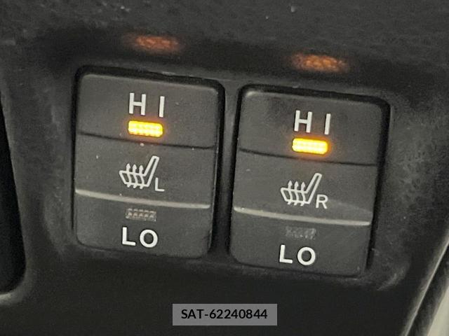 Toyota ESQUIRE 2016-12 8279470-6