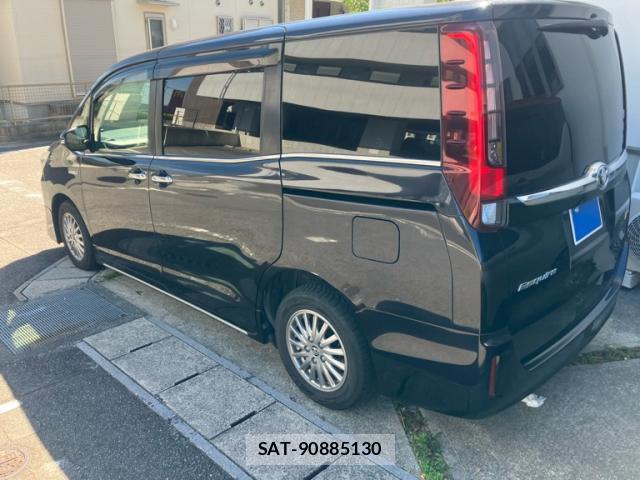 Toyota ESQUIRE 2014-12 8279631-3