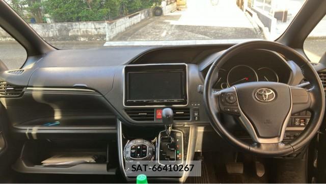 Toyota ESQUIRE 2017-01 8280975-2