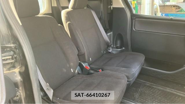 Toyota ESQUIRE 2017-01 8280975-6
