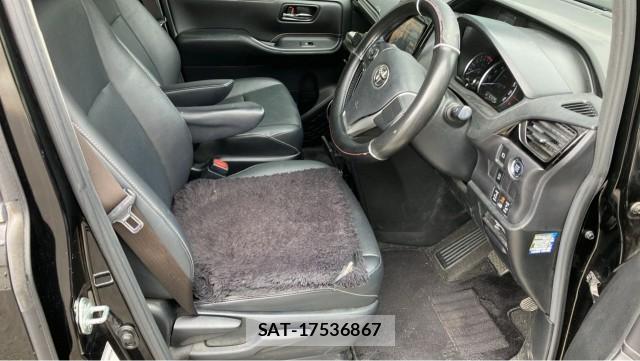 Toyota ESQUIRE 2014-12 8281313-5
