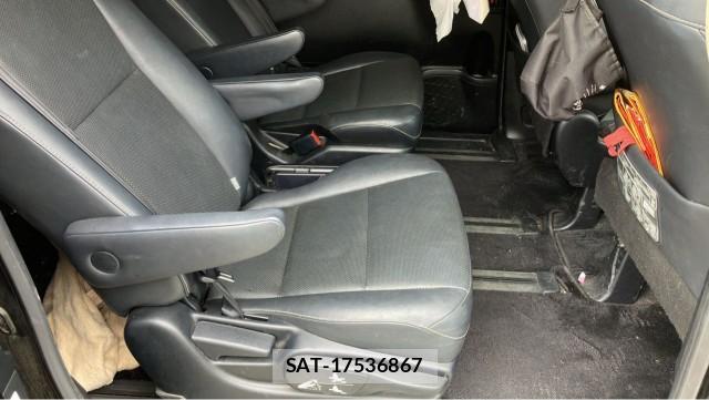 Toyota ESQUIRE 2014-12 8281313-6
