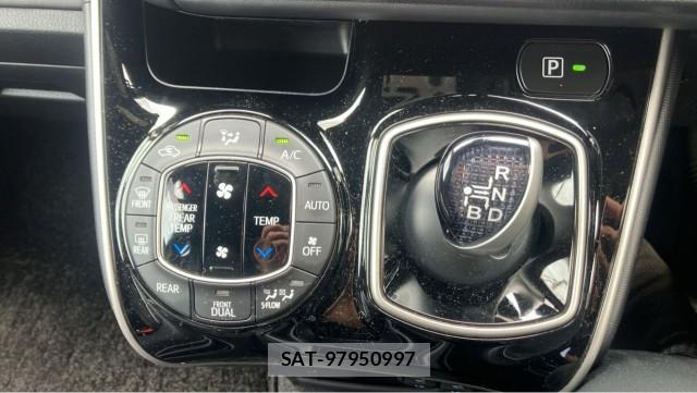 Toyota ESQUIRE 2019-07 8281370-14