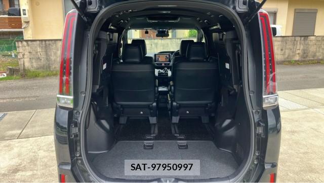 Toyota ESQUIRE 2019-07 8281370-17