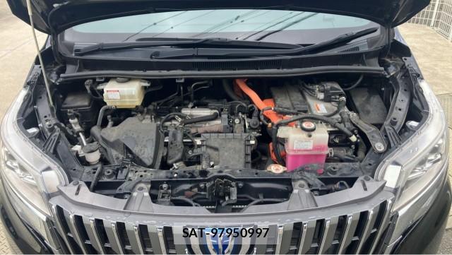 Toyota ESQUIRE 2019-07 8281370-7