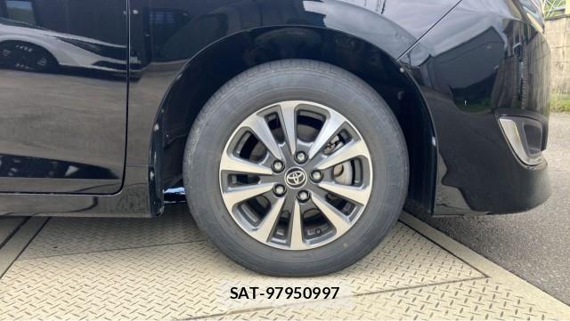 Toyota ESQUIRE 2019-07 8281370-8