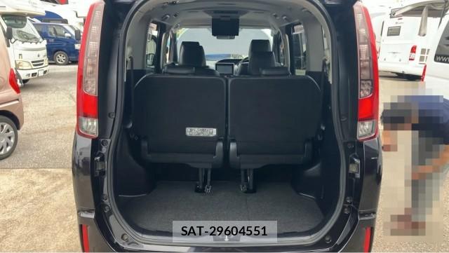 Toyota ESQUIRE 2015-03 8281760-17