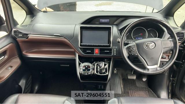 Toyota ESQUIRE 2015-03 8281760-2