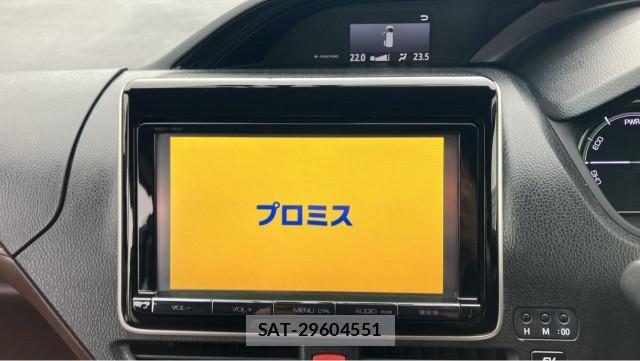 Toyota ESQUIRE 2015-03 8281760-4