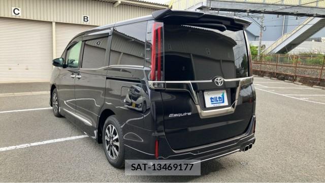 Toyota ESQUIRE 2020-10 8282300-13
