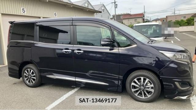 Toyota ESQUIRE 2020-10 8282300-3