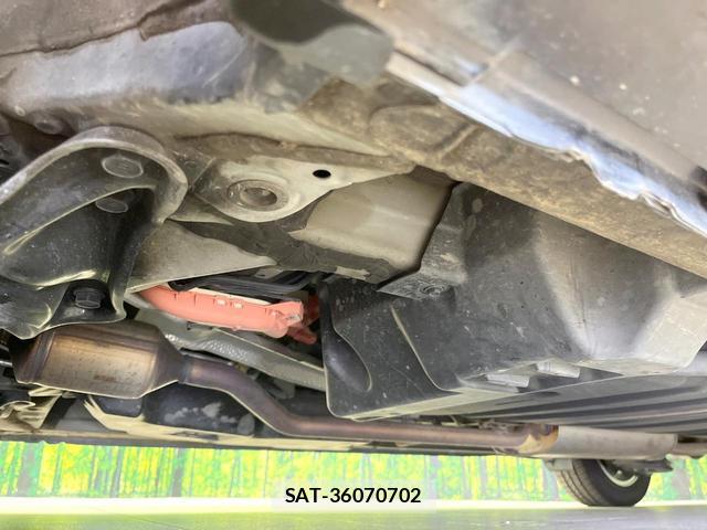Toyota ESQUIRE 2017-11 8282635-16