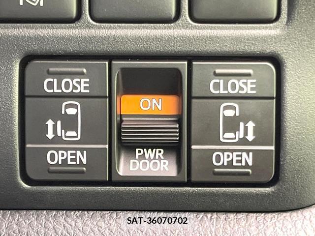 Toyota ESQUIRE 2017-11 8282635-5
