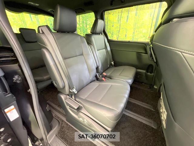 Toyota ESQUIRE 2017-11 8282635-8