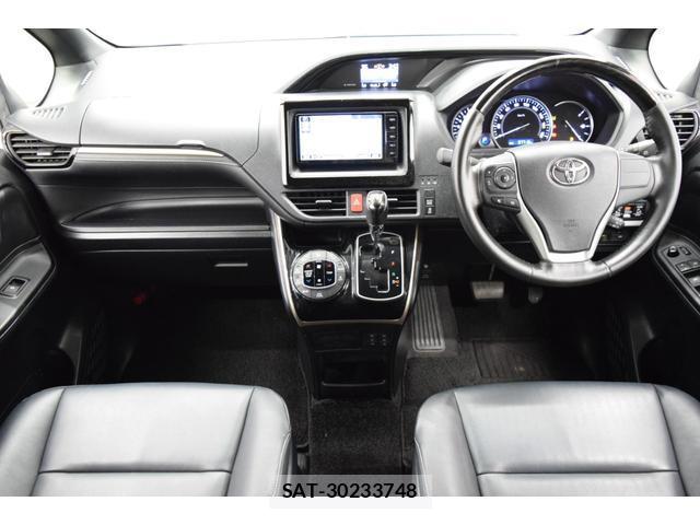 Toyota ESQUIRE 2016-03 8284324-10
