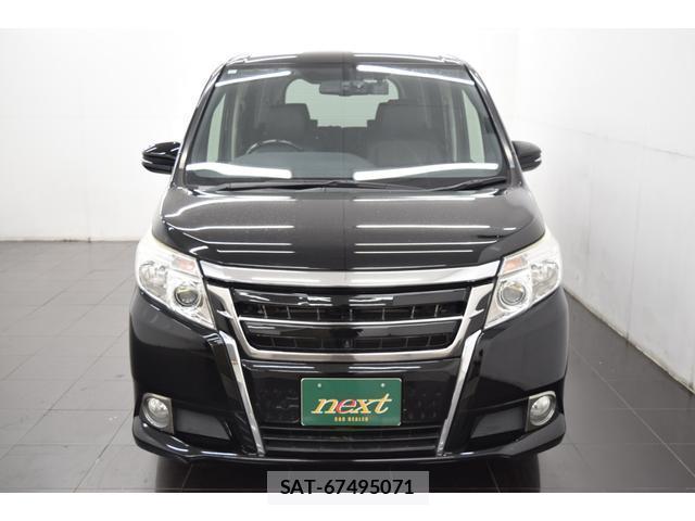 Toyota ESQUIRE 2015-08 8284330-6