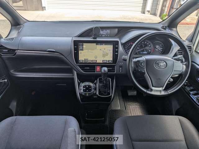 Toyota ESQUIRE 2017-08 8284433-13