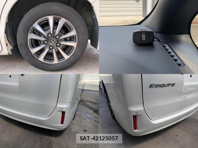 Toyota ESQUIRE 2017-08 8284433-18