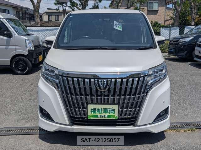 Toyota ESQUIRE 2017-08 8284433-5