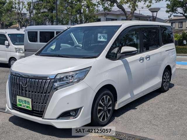 Toyota ESQUIRE 2017-08 8284433-6