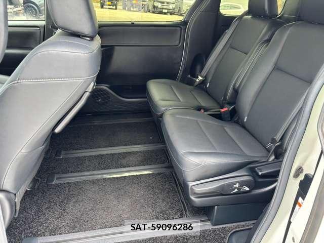 Toyota ESQUIRE 2017-12 8284462-8