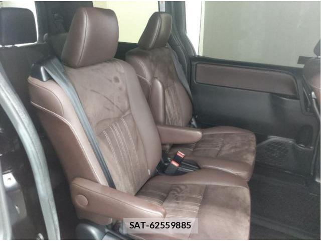Toyota ESQUIRE 2019-11 8284789-5