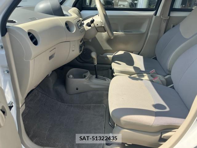 Daihatsu ESSE 2009-07 8279135-3