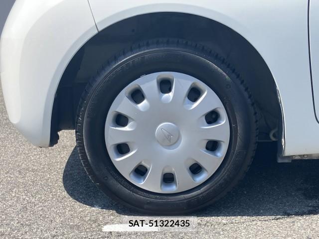 Daihatsu ESSE 2009-07 8279135-6