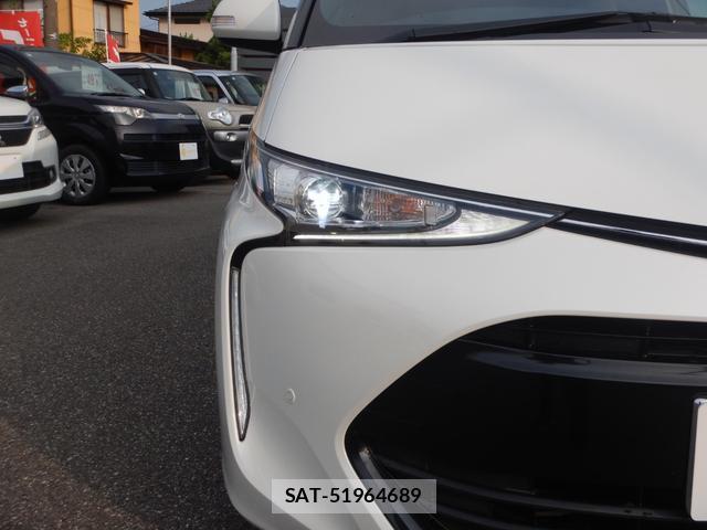 Toyota ESTIMA 2017-03 8277523-3