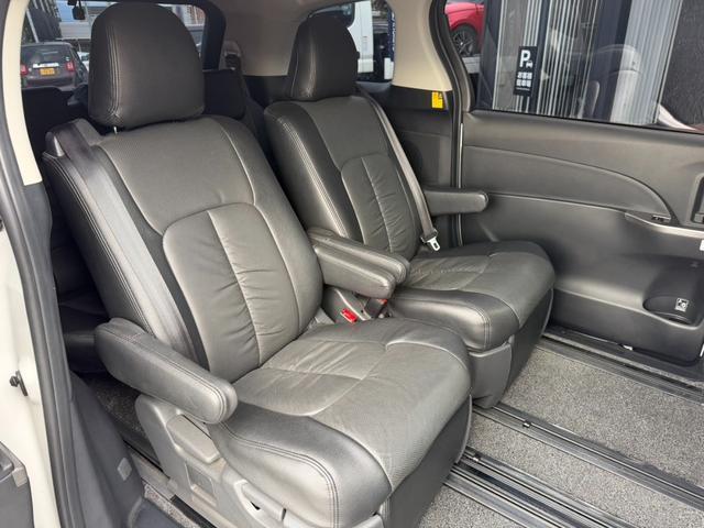 Toyota ESTIMA 2014-03 8279208-11