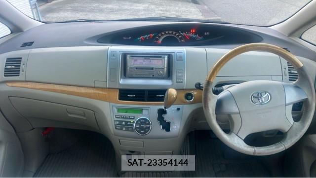 Toyota ESTIMA 2007-09 8280502-2