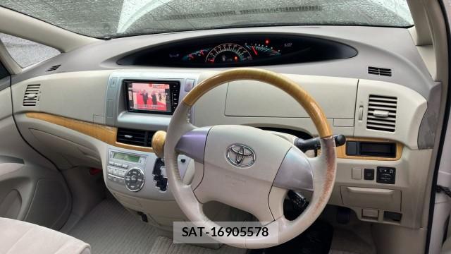 Toyota ESTIMA 2007-02 8281126-2