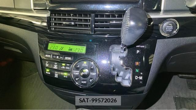 Toyota ESTIMA 2013-10 8281835-14