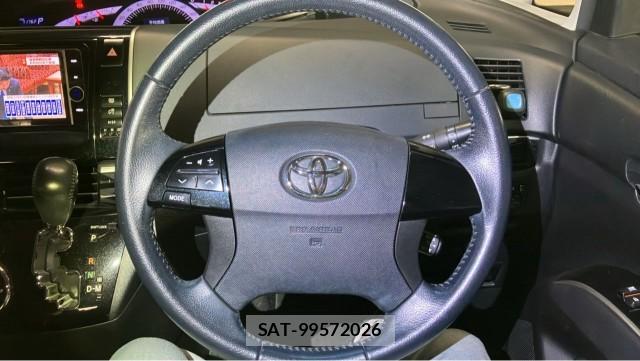 Toyota ESTIMA 2013-10 8281835-16