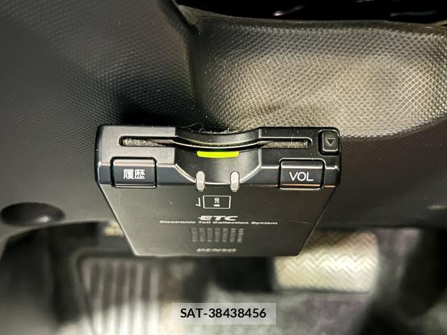 Toyota ESTIMA 2015-09 8283866-14