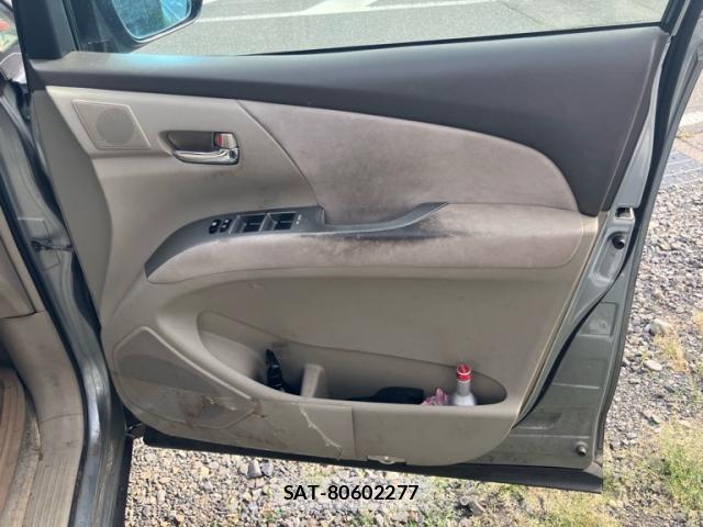 Toyota ESTIMA 2007-09 8285063-6