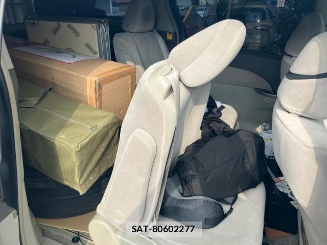 Toyota ESTIMA 2007-09 8285063-7