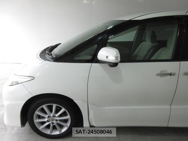 Toyota ESTIMA 2009-09 8285123-4