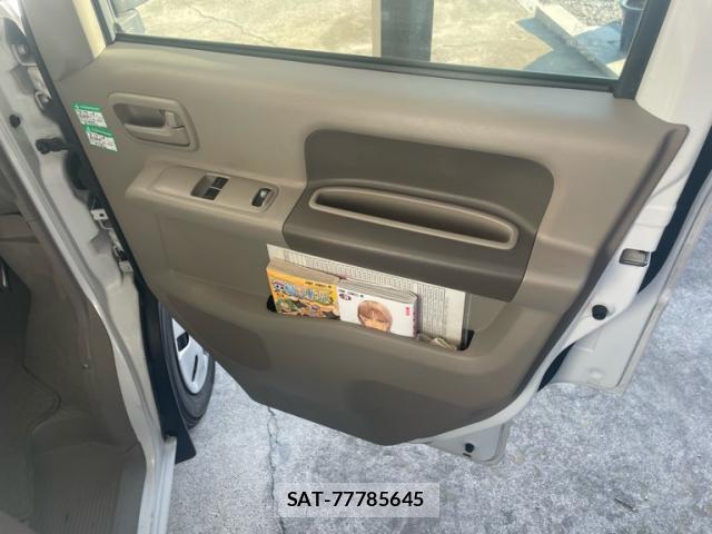 Suzuki EVERY WAGON 2014-08 8279646-11
