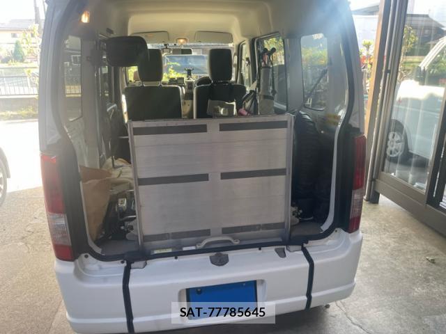 Suzuki EVERY WAGON 2014-08 8279646-7