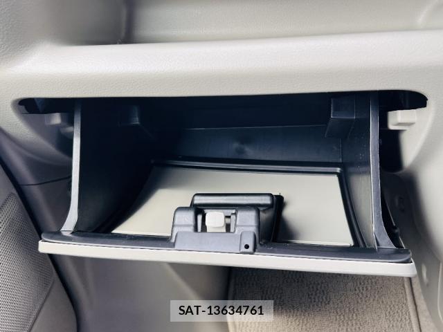 Suzuki EVERY WAGON 2019-01 8280305-13