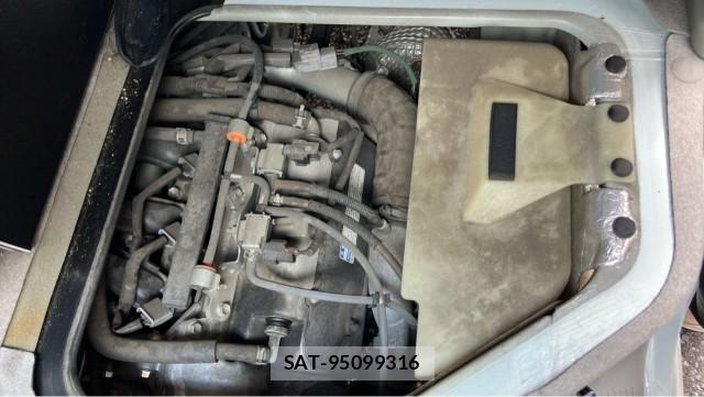 Suzuki EVERY WAGON 2018-04 8281369-6