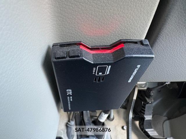 Suzuki EVERY WAGON 2018-07 8285726-11