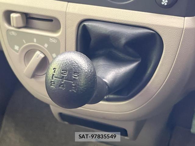Suzuki EVERY 2012-07 8277527-2